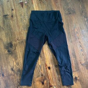 Zyia Active Black Leggings with Ribbing *Size 14-16*